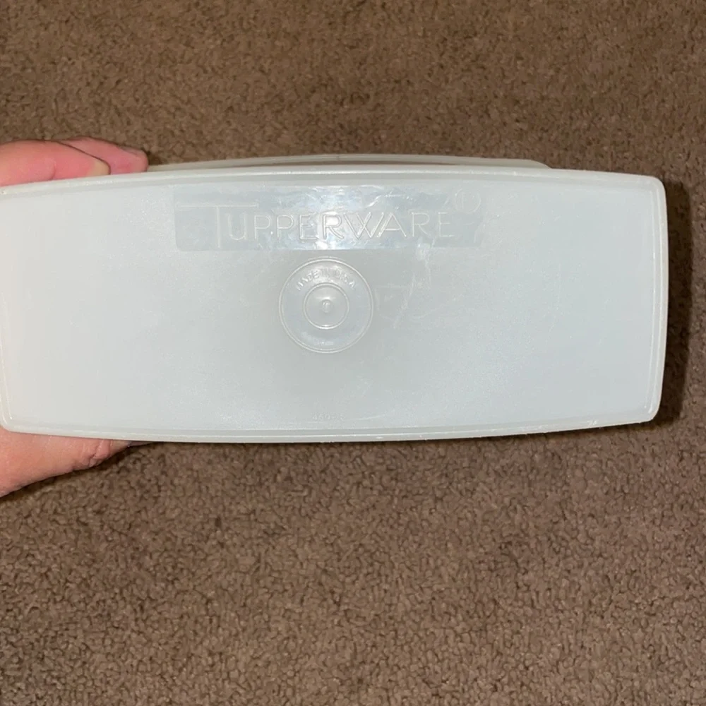 Vintage Tupperware Cereal Keeper Container 469-15 & 471-11 lid 8x9x3.5 Clear
